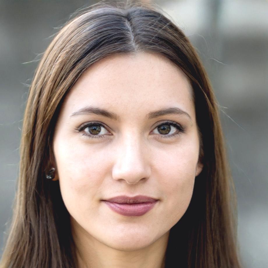Marie Leroy, Spécialiste en Gestion des Risques